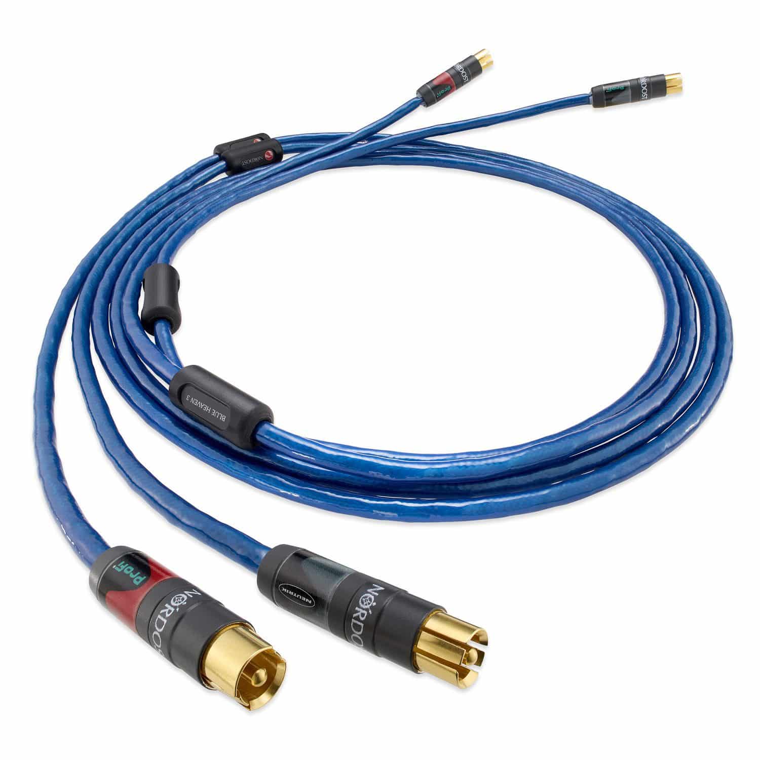 Stacked from 9 images. Method=B (R=8,S=4) Nordost Blue Heaven 3 RCA-RCA, cable de audio HiFi