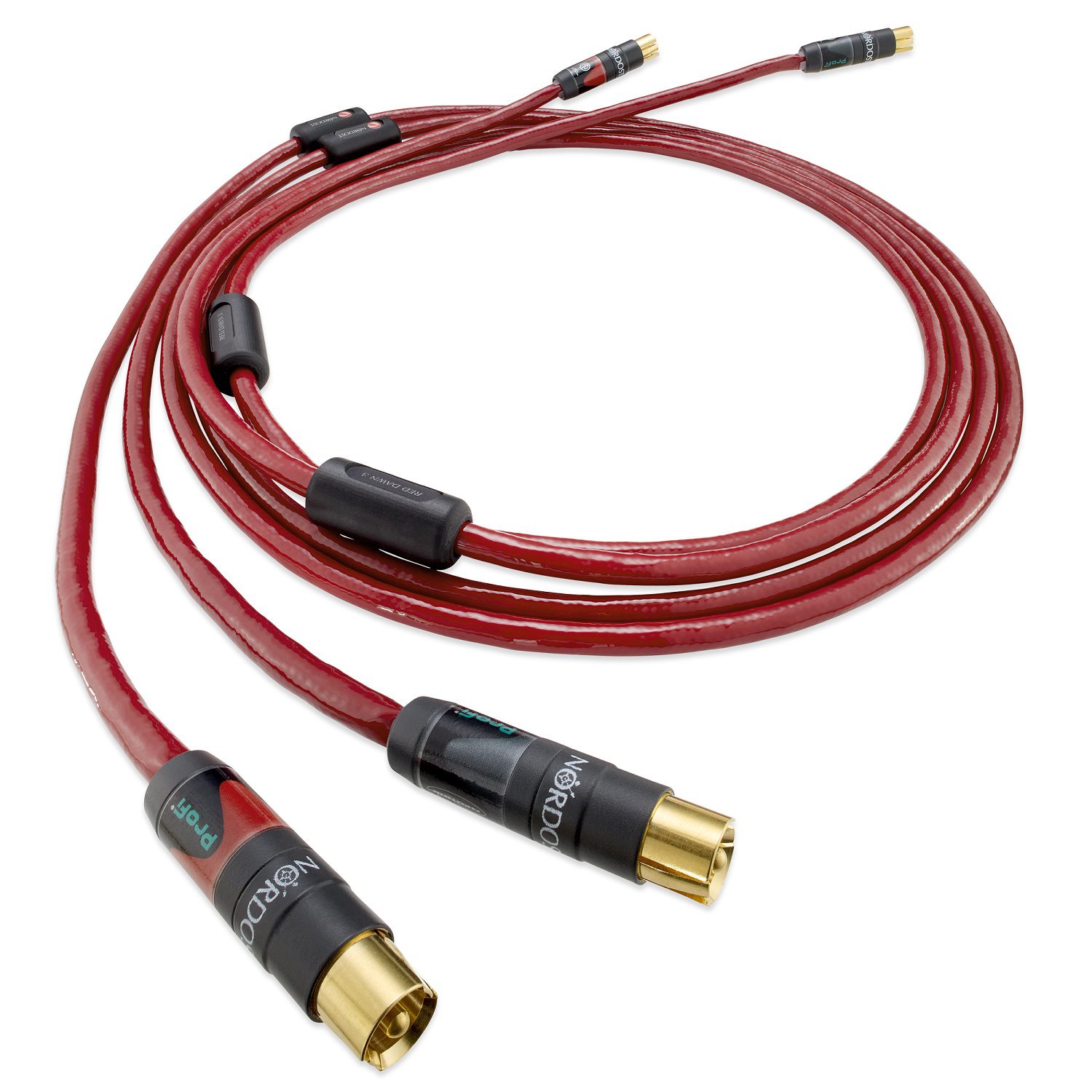 Stacked from 11 images. Method=B (R=8,S=4) Nordost Red Dawn 3 RCA-RCA, cable de audio HiFi